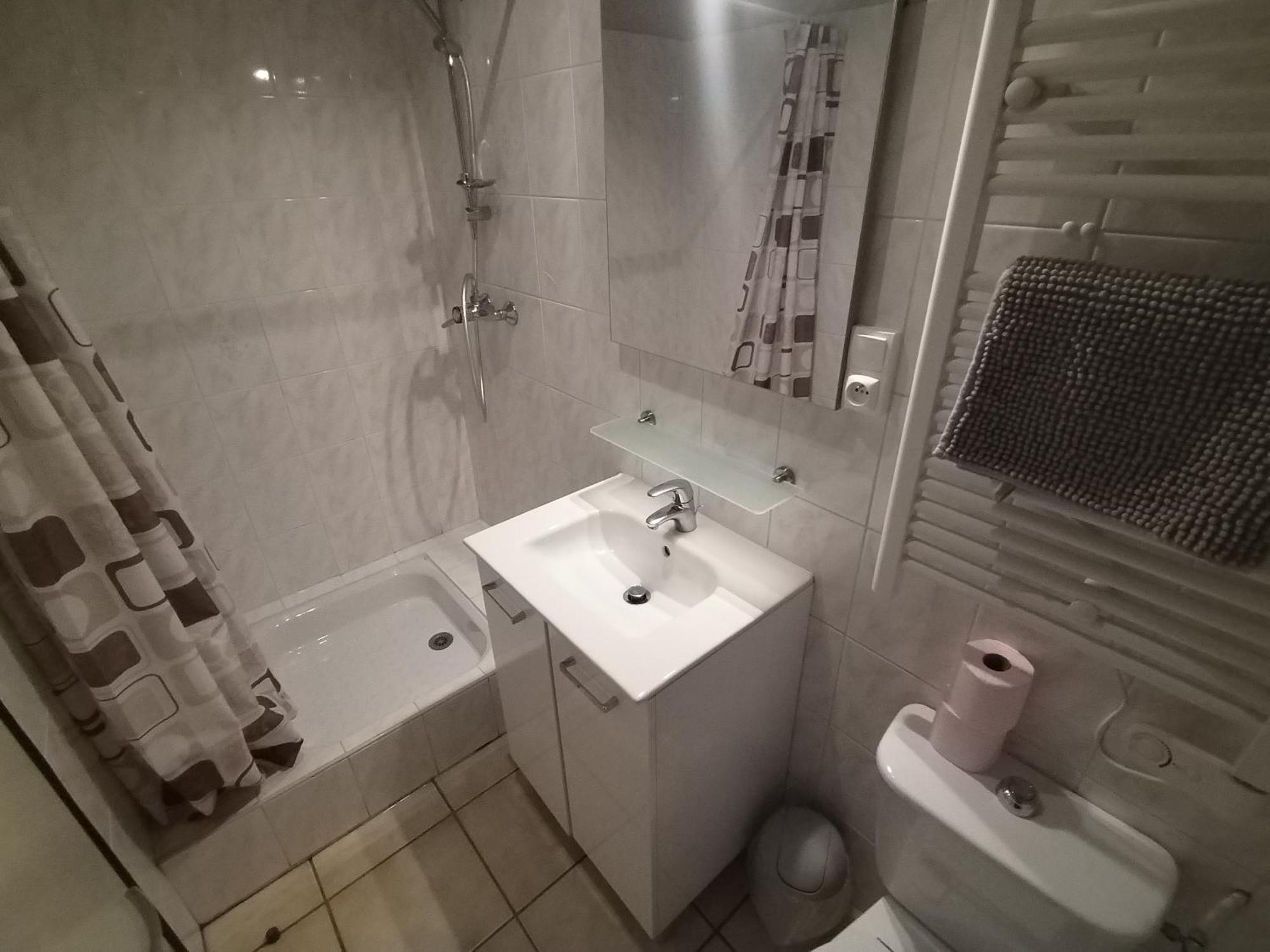 Latre Freres Location Apartment Лурд Екстериор снимка