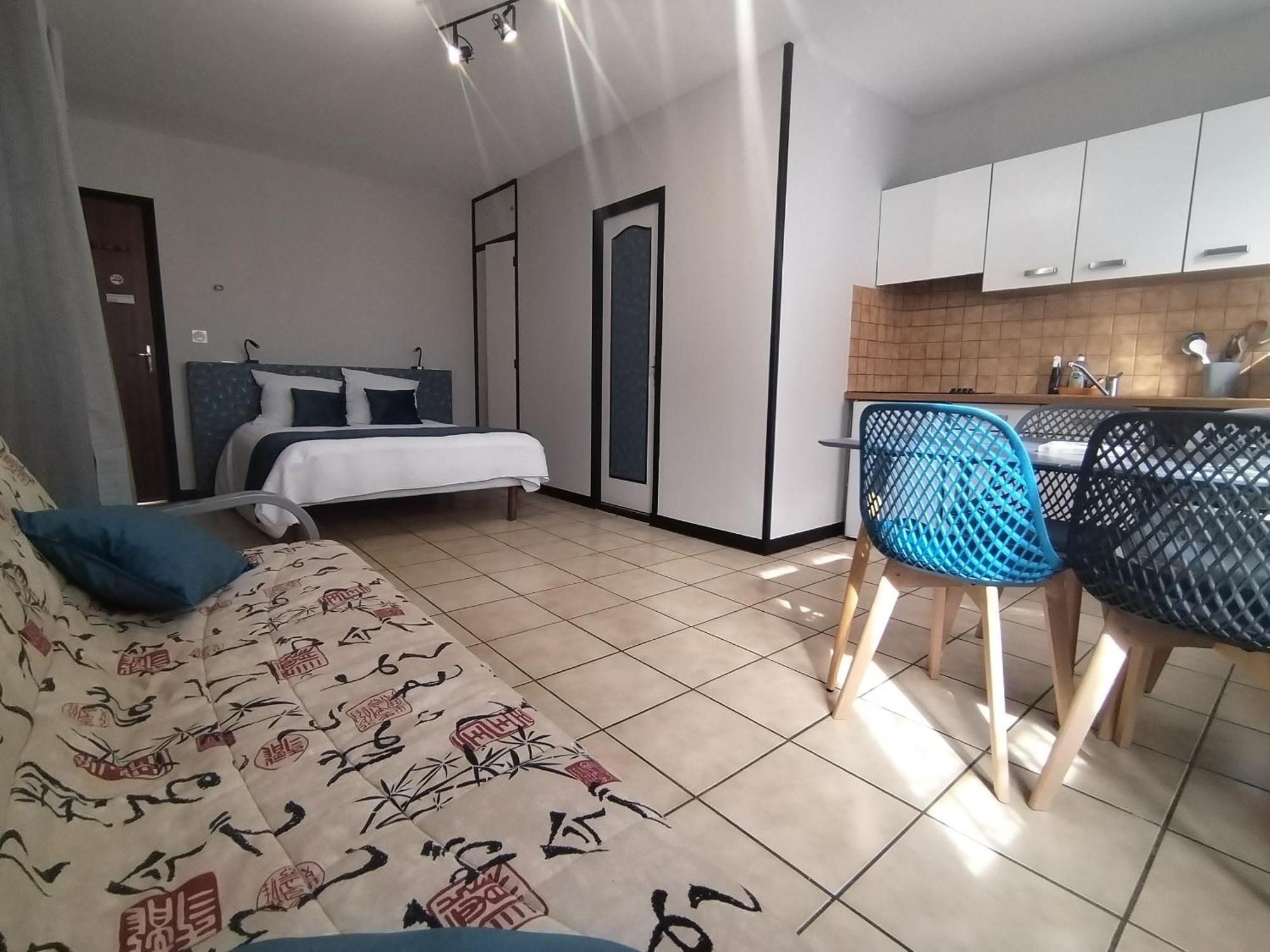 Latre Freres Location Apartment Лурд Екстериор снимка