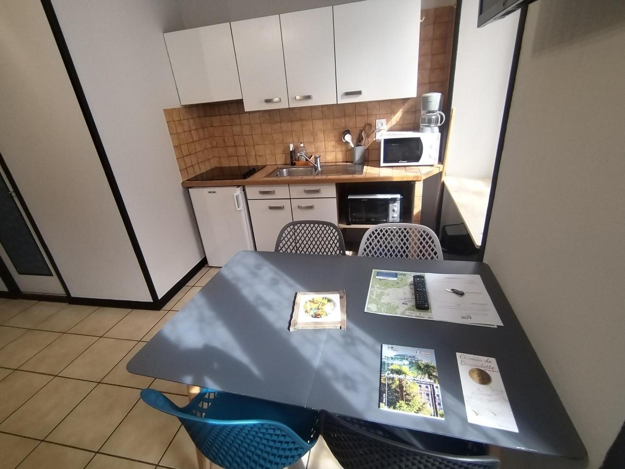 Latre Freres Location Apartment Лурд Екстериор снимка